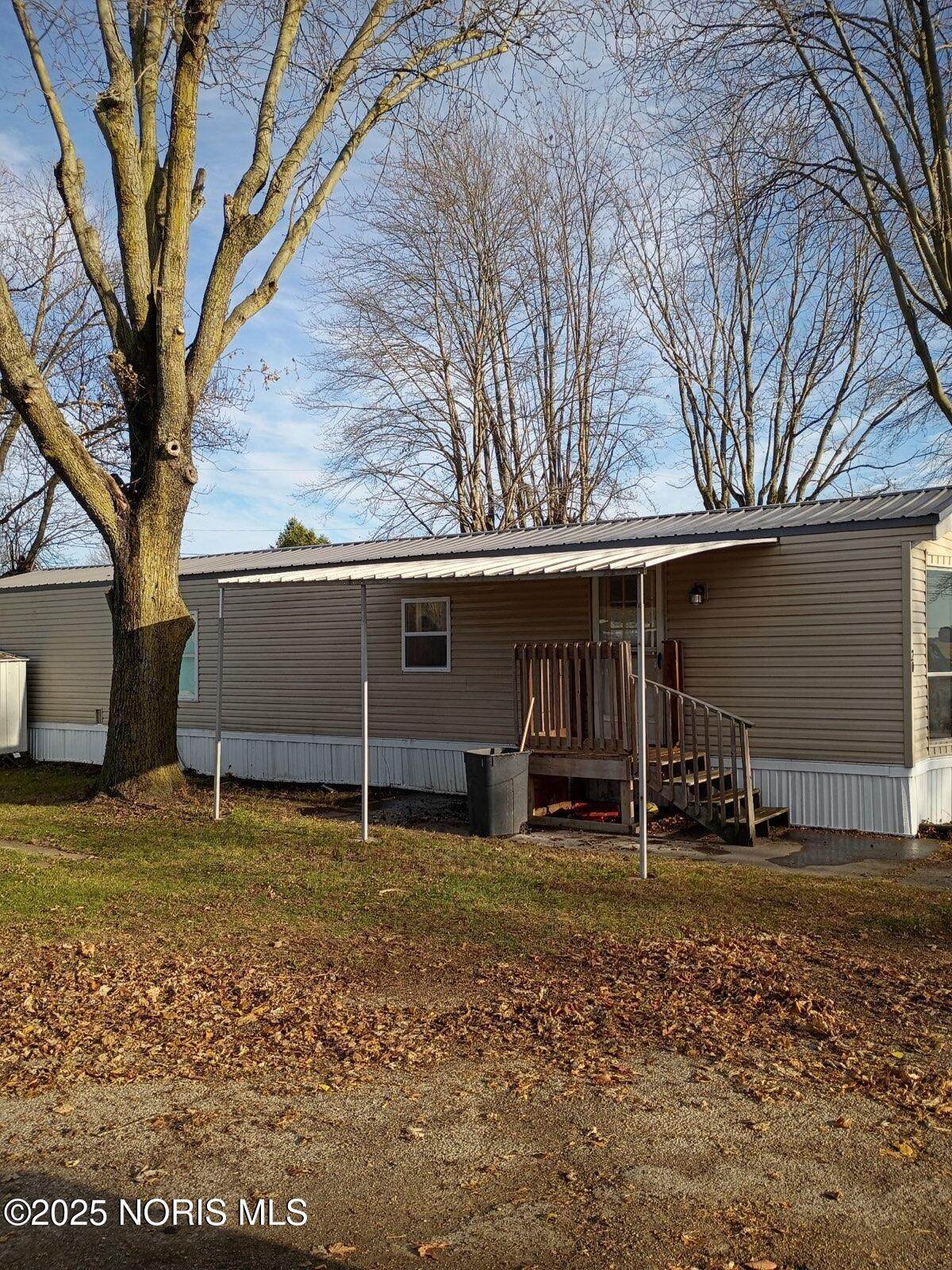 538 Huddle Road - Photo 1