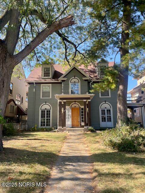 2817 Collingwood Boulevard - Photo 1