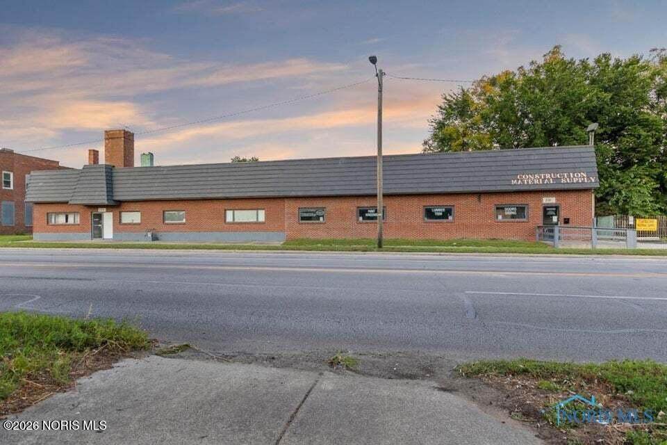 223 Fearing Boulevard - Photo 1