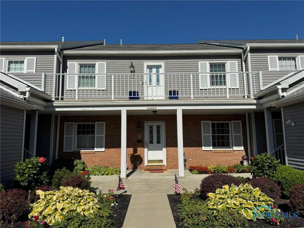 2212 Carriage Lane - Photo 1