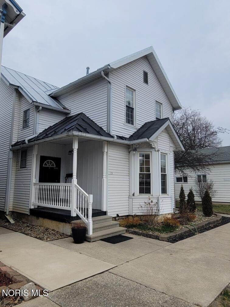 120 Walker Street - Photo 1