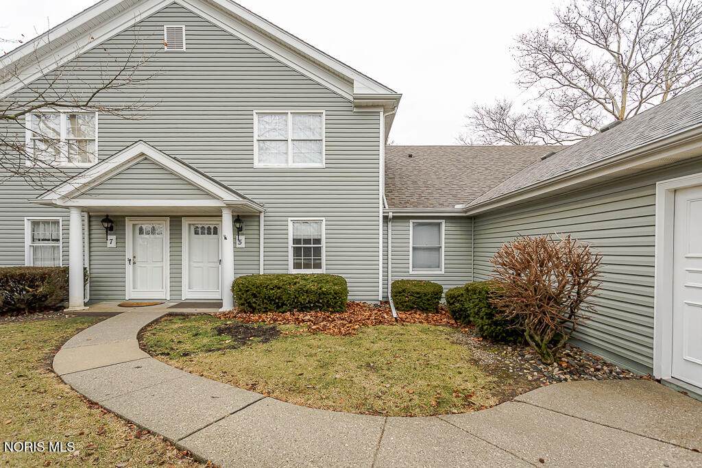 5 Olde Orchard Drive - Photo 1