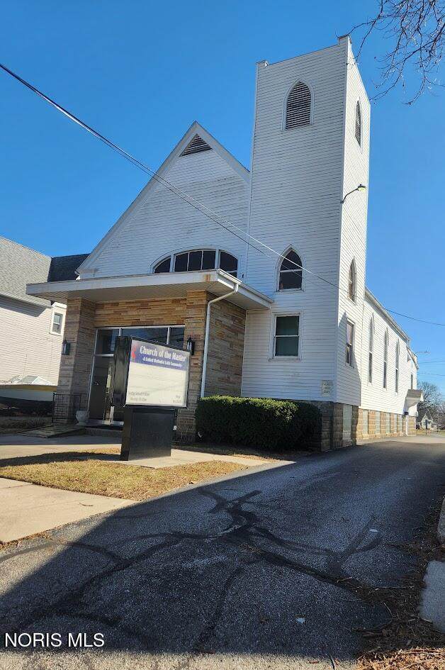 229 Chestnut Street - Photo 1