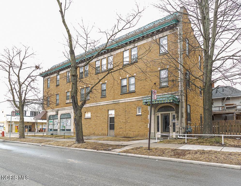 1125 Sylvania Avenue - Photo 1