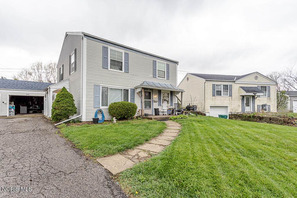 3693 Lakepointe Drive - Photo 1