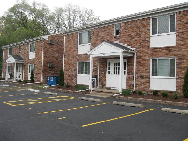 4030 Elmhurst Road - Photo 1