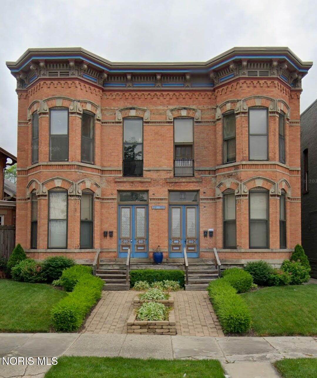 931 Superior Street - Photo 1