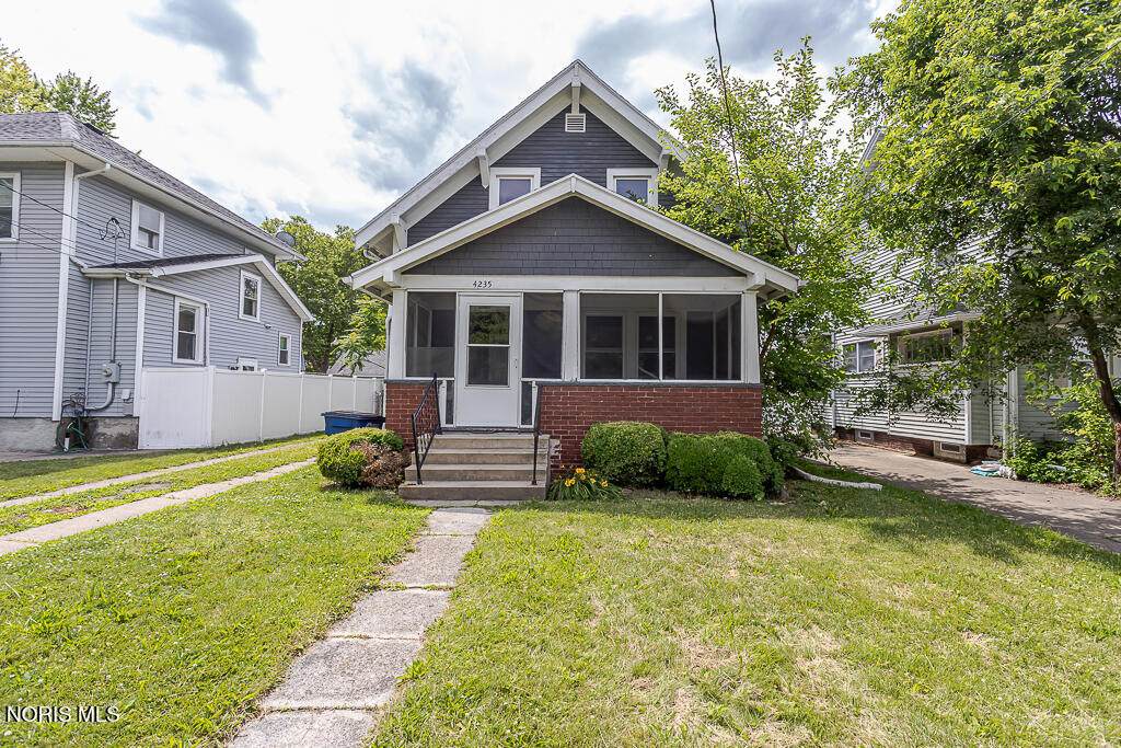 4235 Belmar Avenue - Photo 1