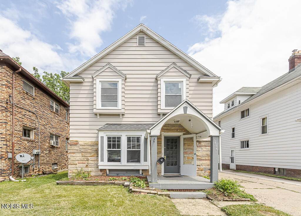 3814 Leybourn Avenue - Photo 1