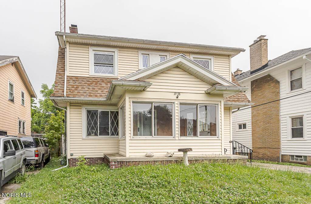 1938 Fernwood Avenue - Photo 1