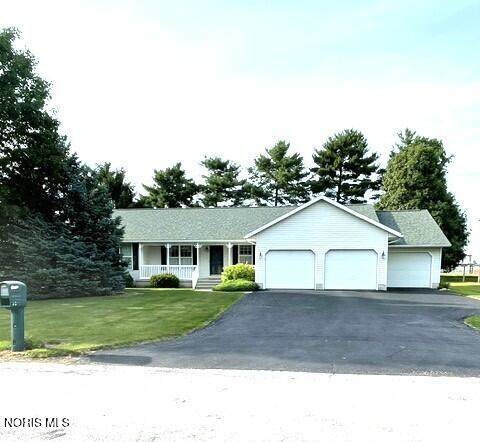 530 Sunset Drive - Photo 1