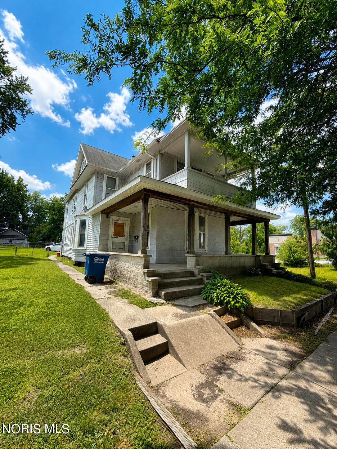 853 South Avenue - Photo 1