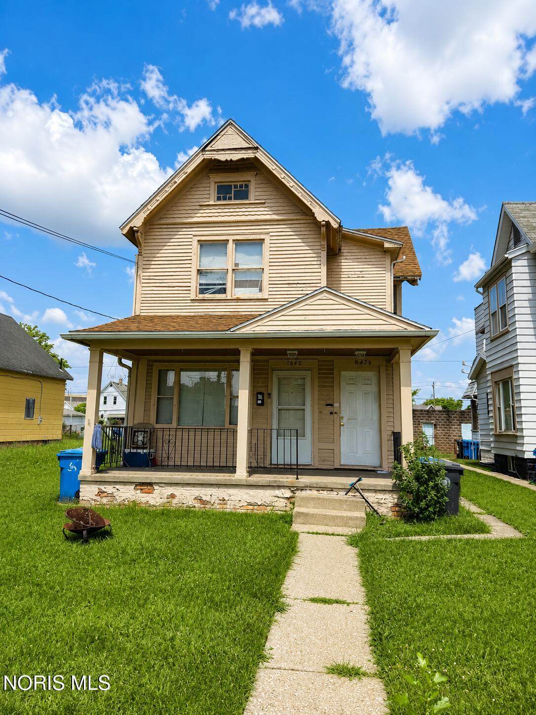 1845 Superior Street - Photo 1