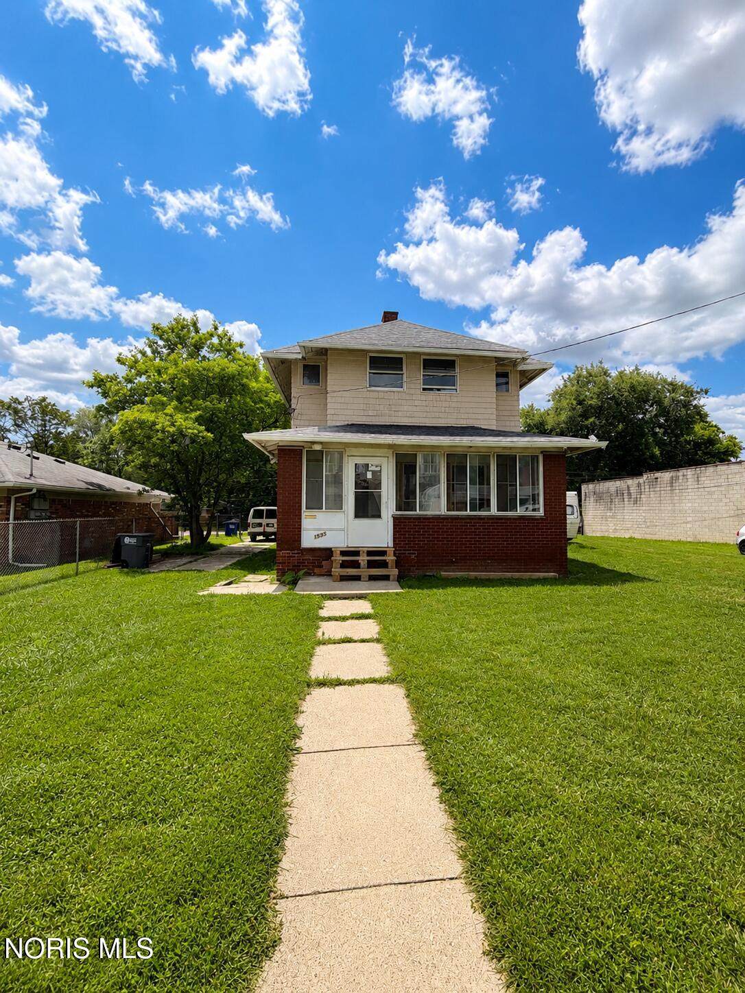 1535 Western Avenue - Photo 1