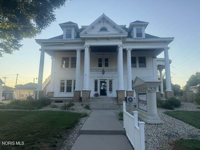 717 Main Street - Photo 1