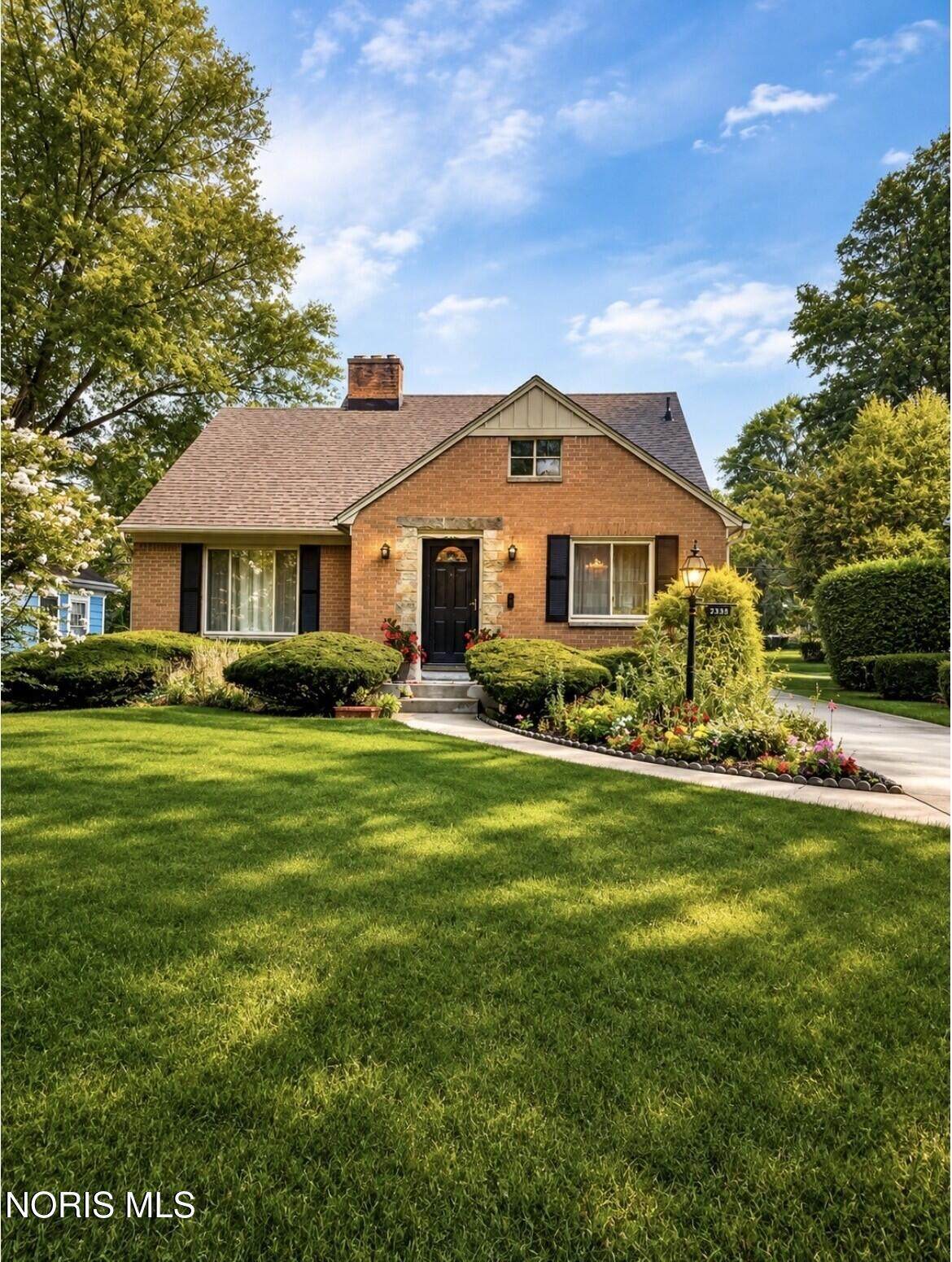 2335 Pemberton Drive - Photo 1