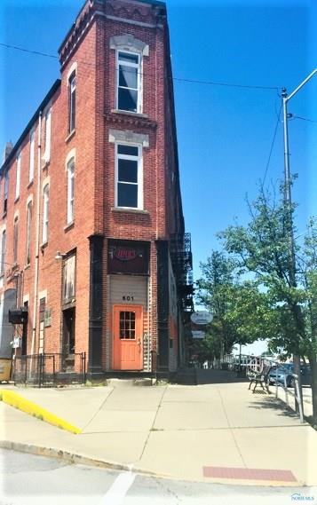 601 State - Photo 1