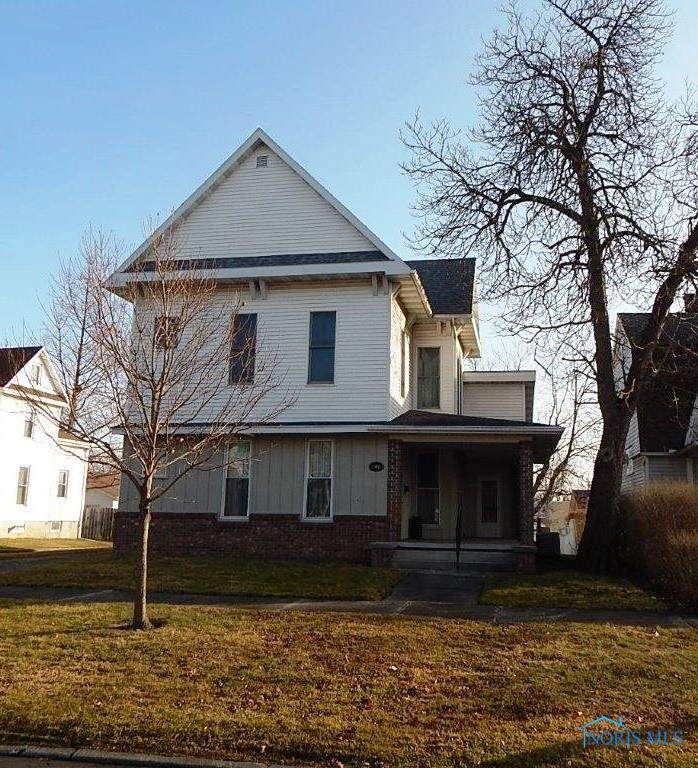 308 Clinton - Photo 1