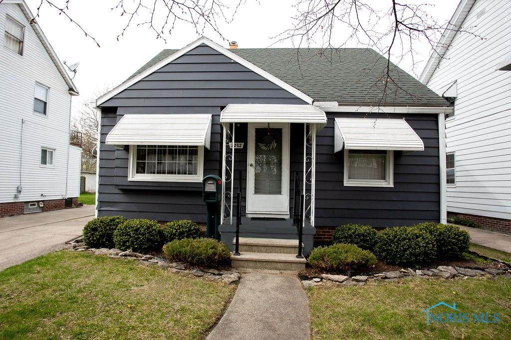 2252 Georgetown - Photo 1