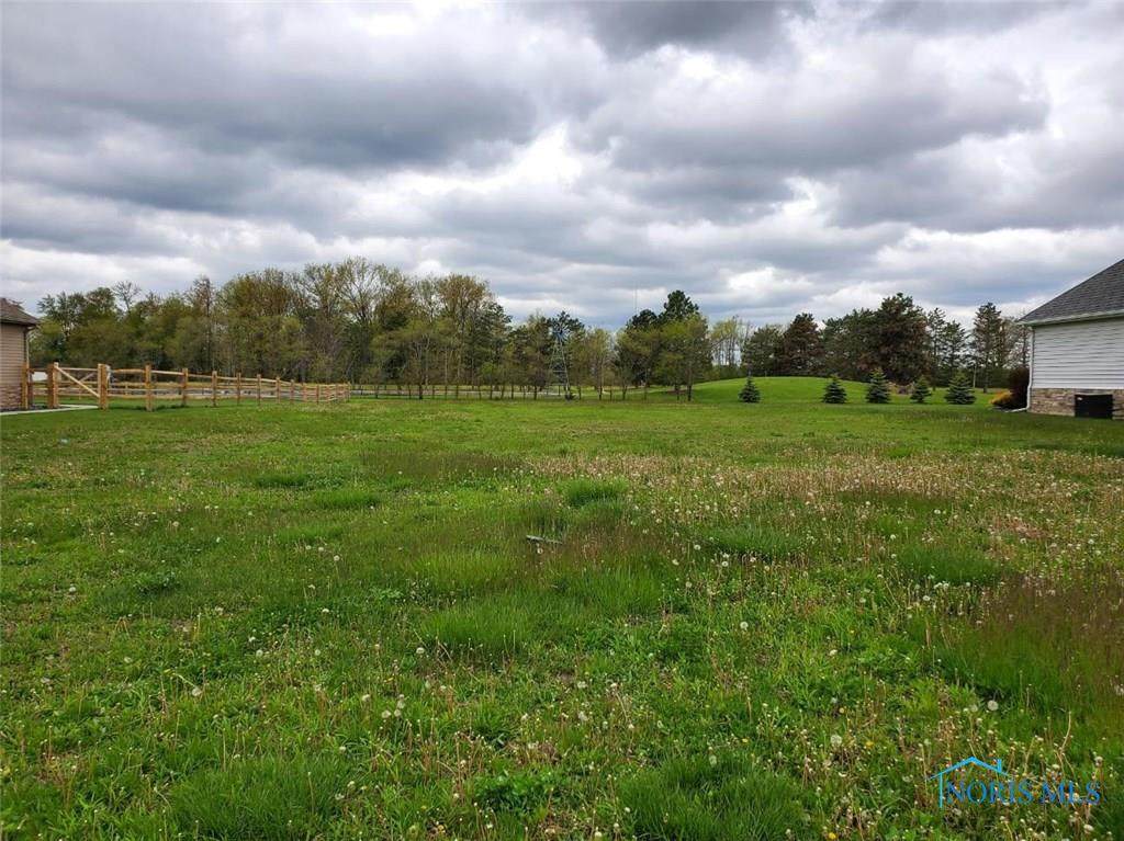 57 Pineview - Photo 1