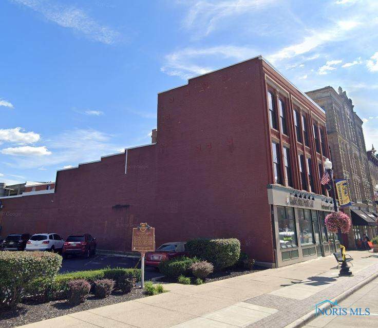 317 Main - Photo 1