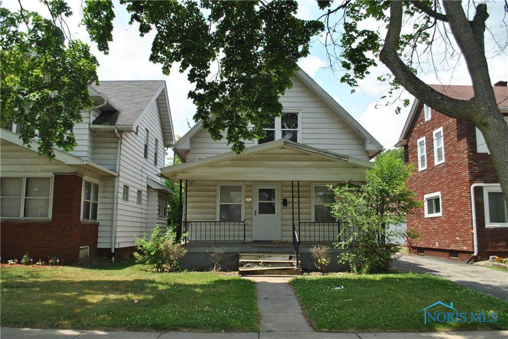 842 Toronto - Photo 1