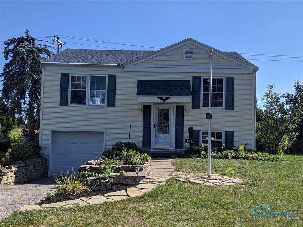 3690 Lakepointe - Photo 1