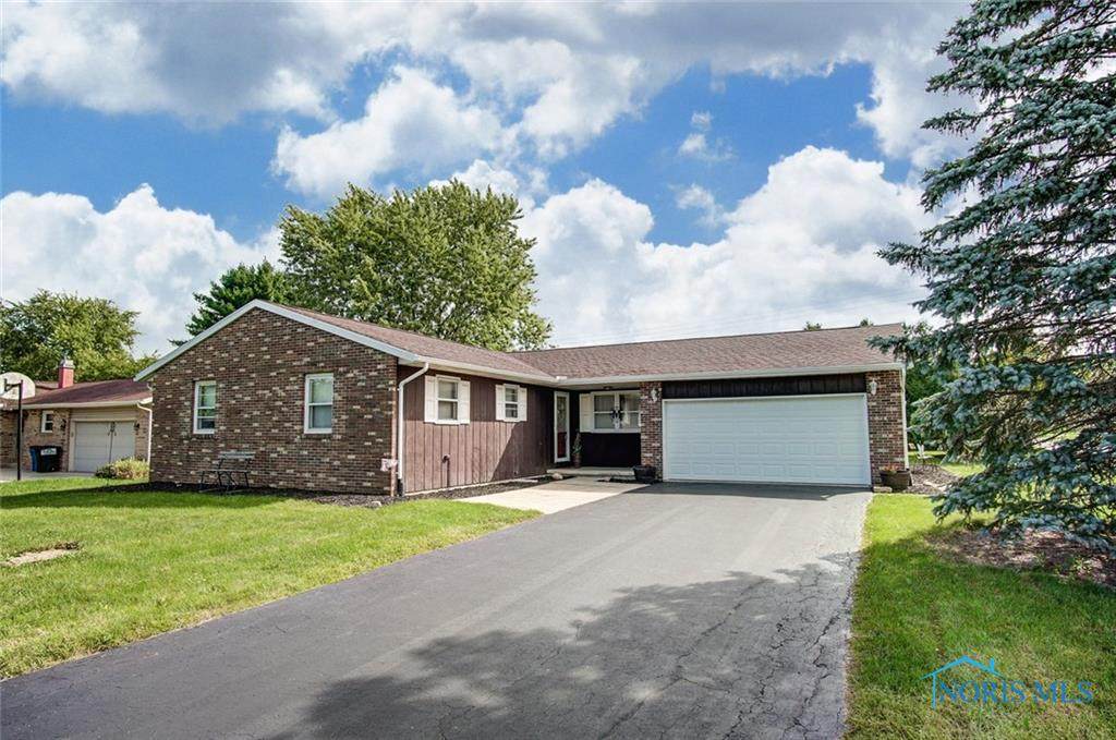 825 Longmeadow - Photo 1