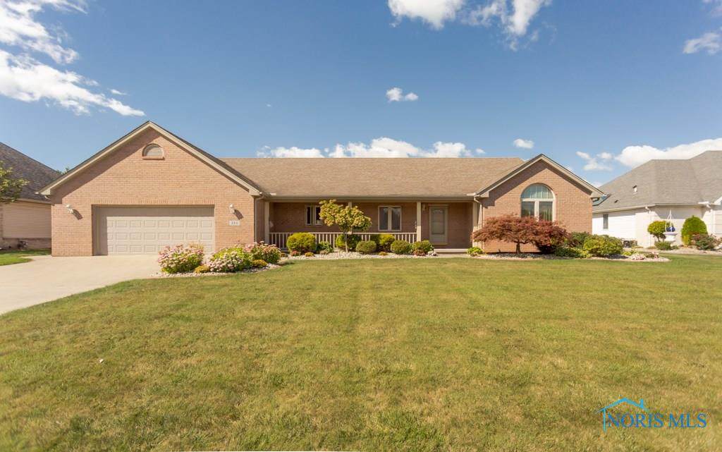 534 Foxridge - Photo 1