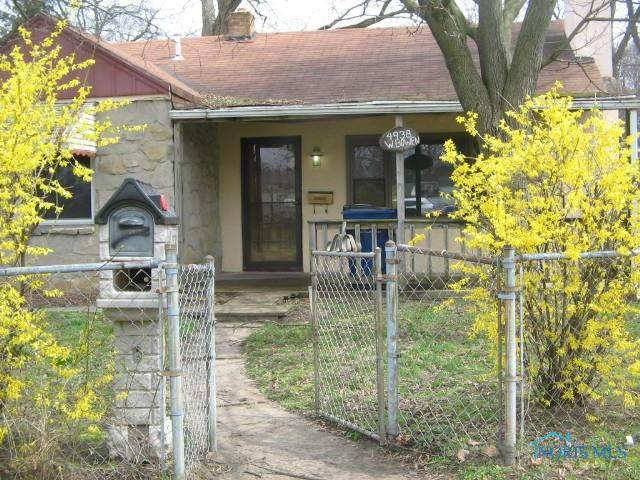 4938 Bowen - Photo 1