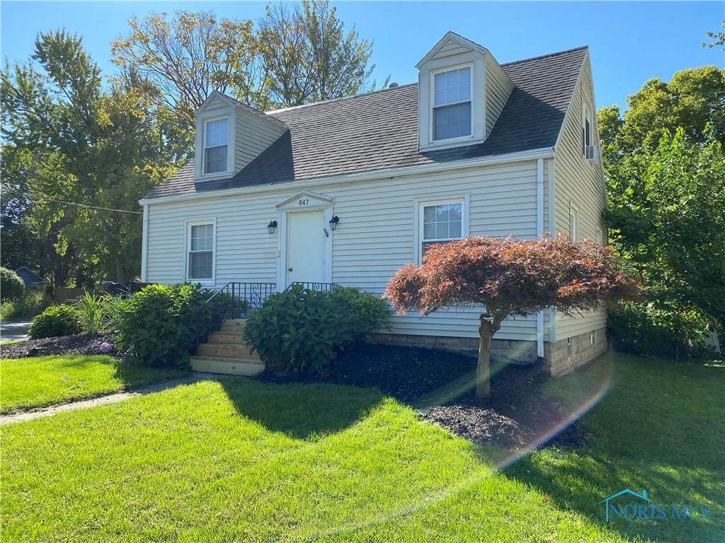 647 Center - Photo 1