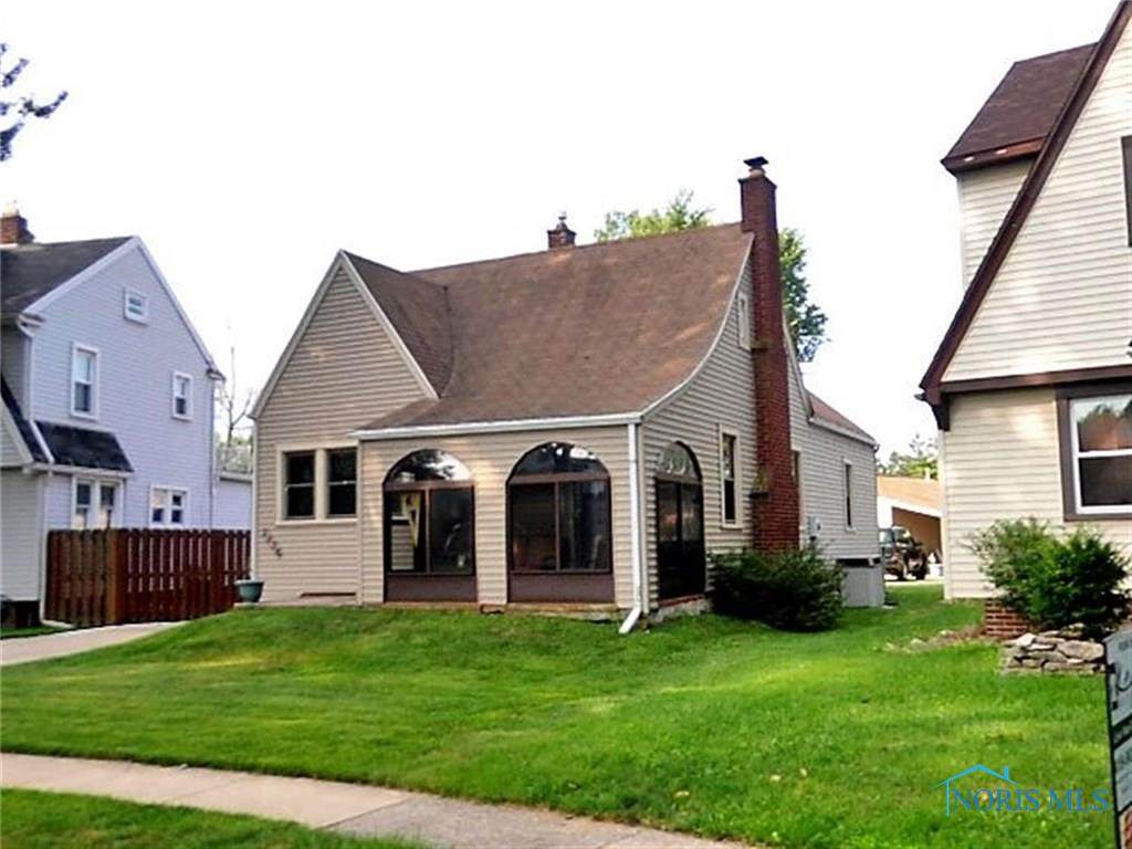 2836 109th - Photo 1