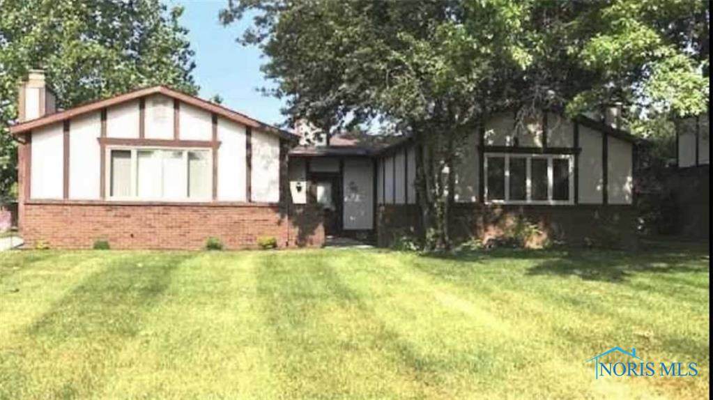 3213 Woodbrook - Photo 1