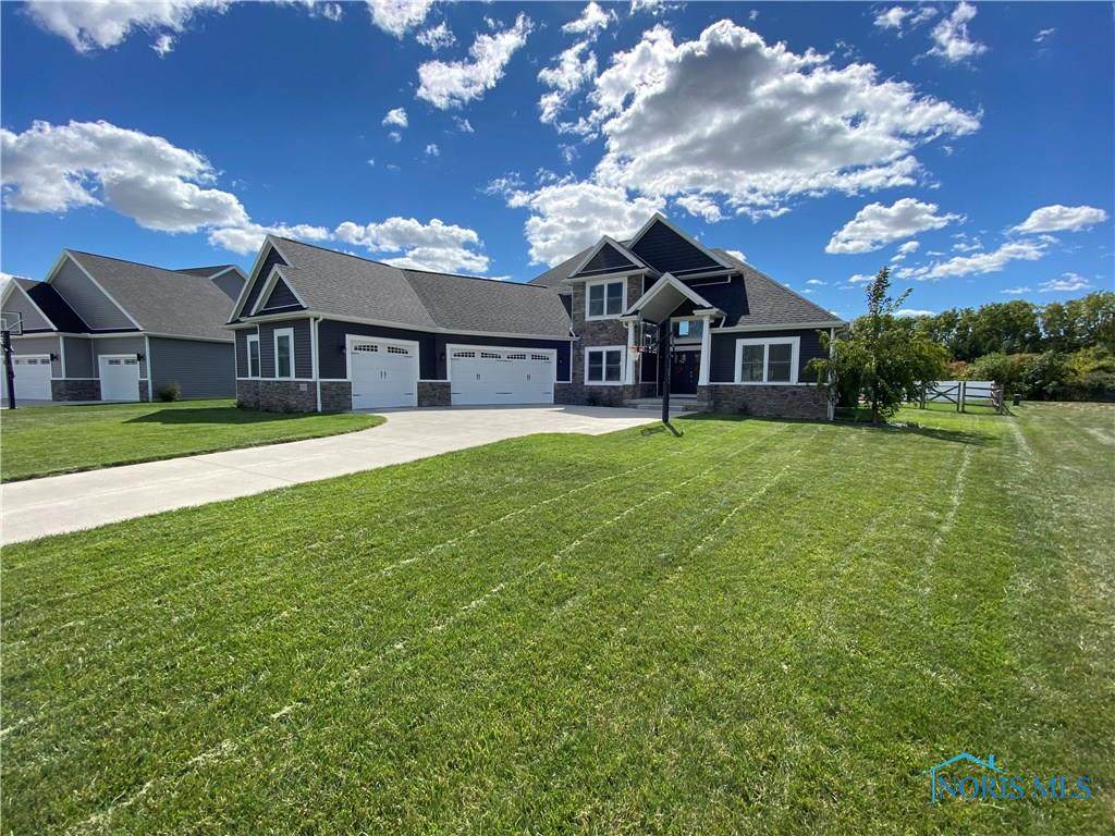 2355 Goldenrod - Photo 1