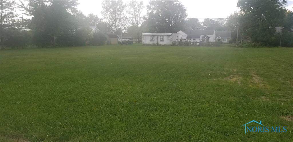 0 Elyria - Photo 1
