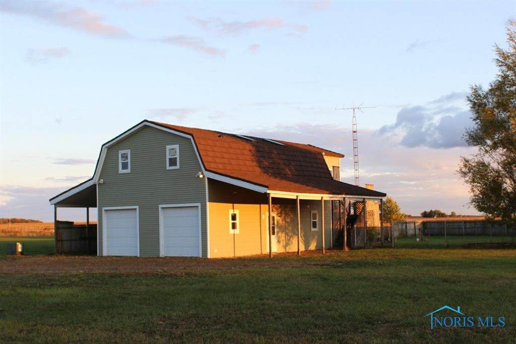 9512 County Road J - Photo 1