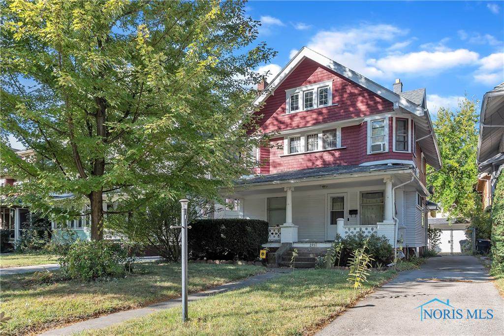 2491 Robinwood - Photo 1