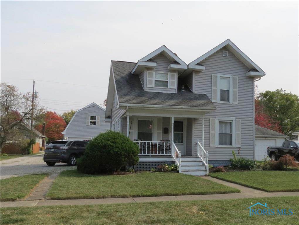 1115 Grove - Photo 1