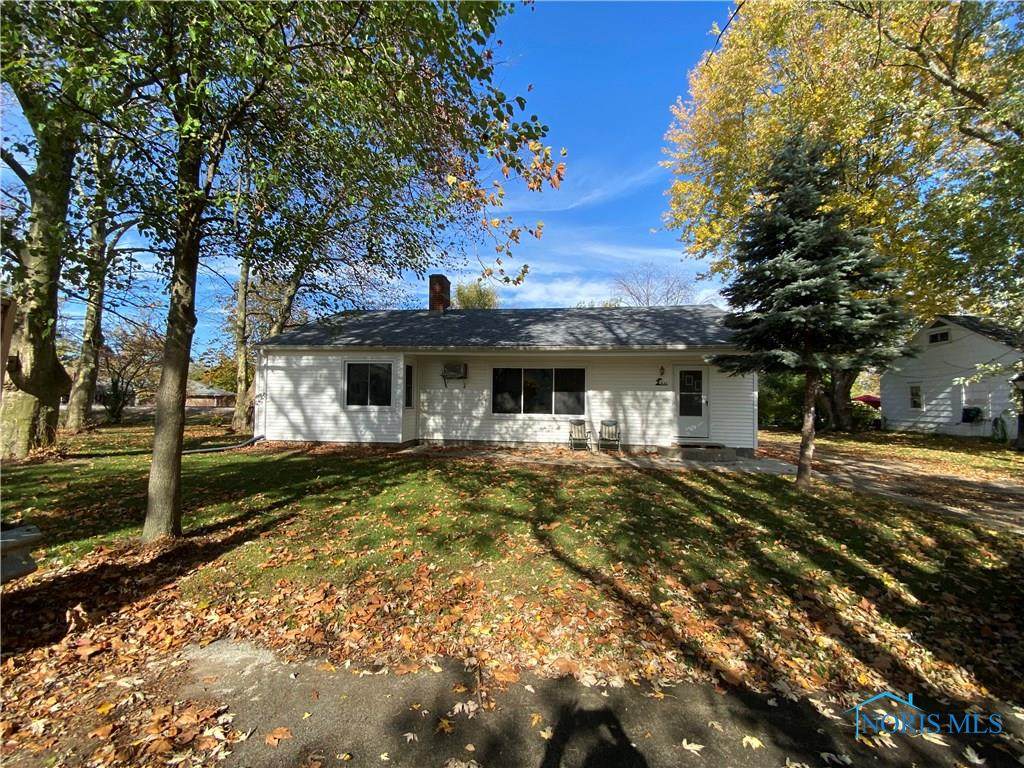 830 Clinton - Photo 1