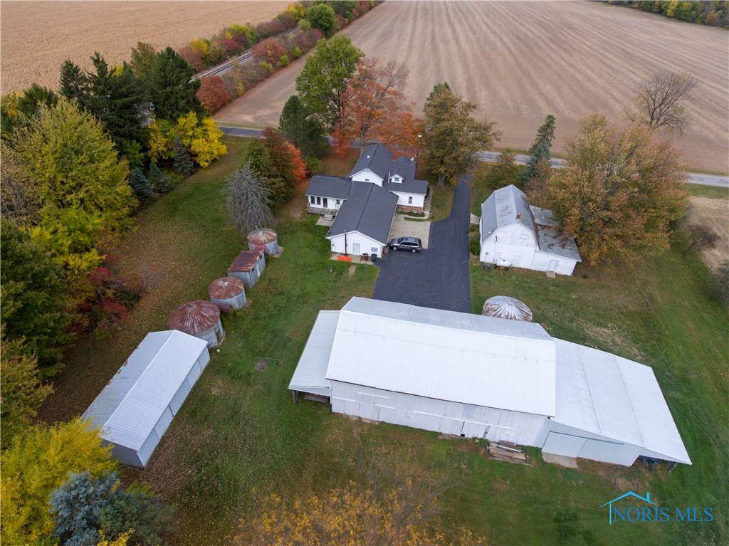 8705 County Road U - Photo 1
