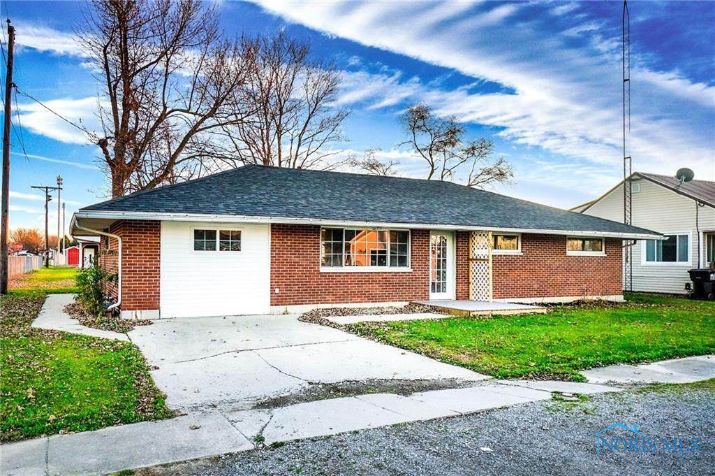 201 Sumner - Photo 1