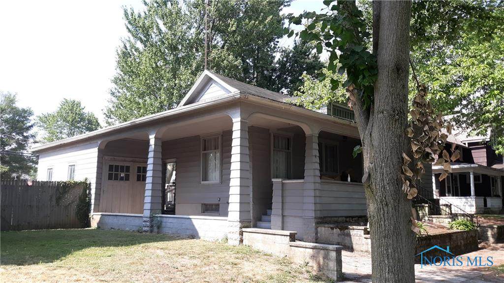 449 College - Photo 1