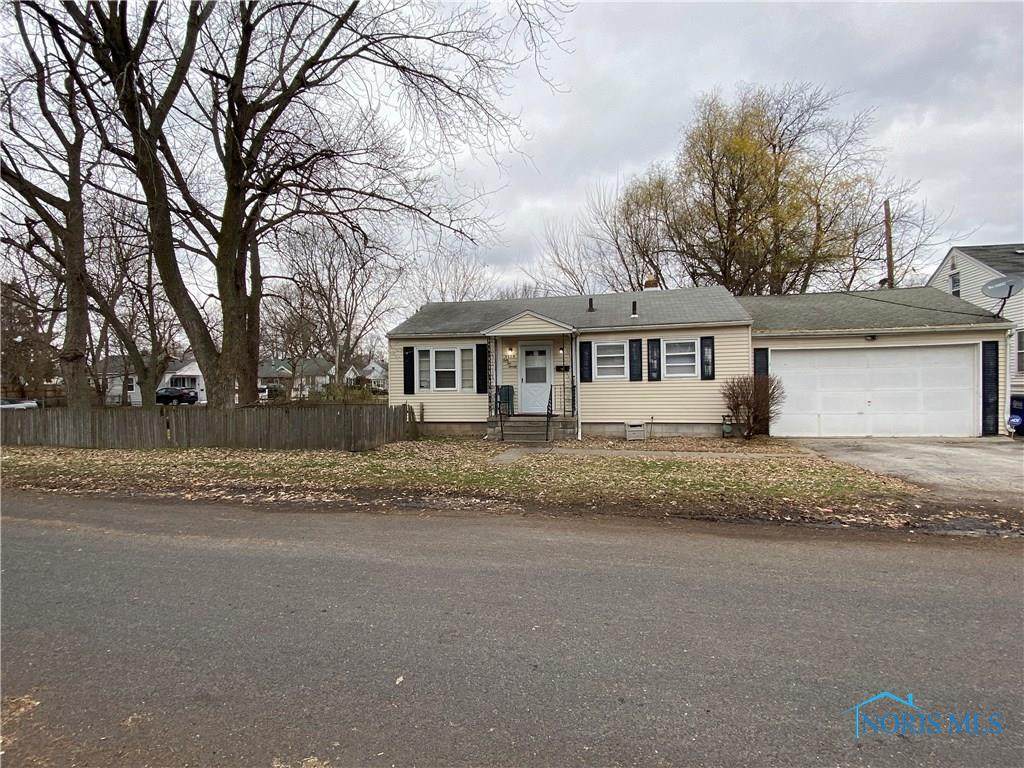 5220 Springdale - Photo 1