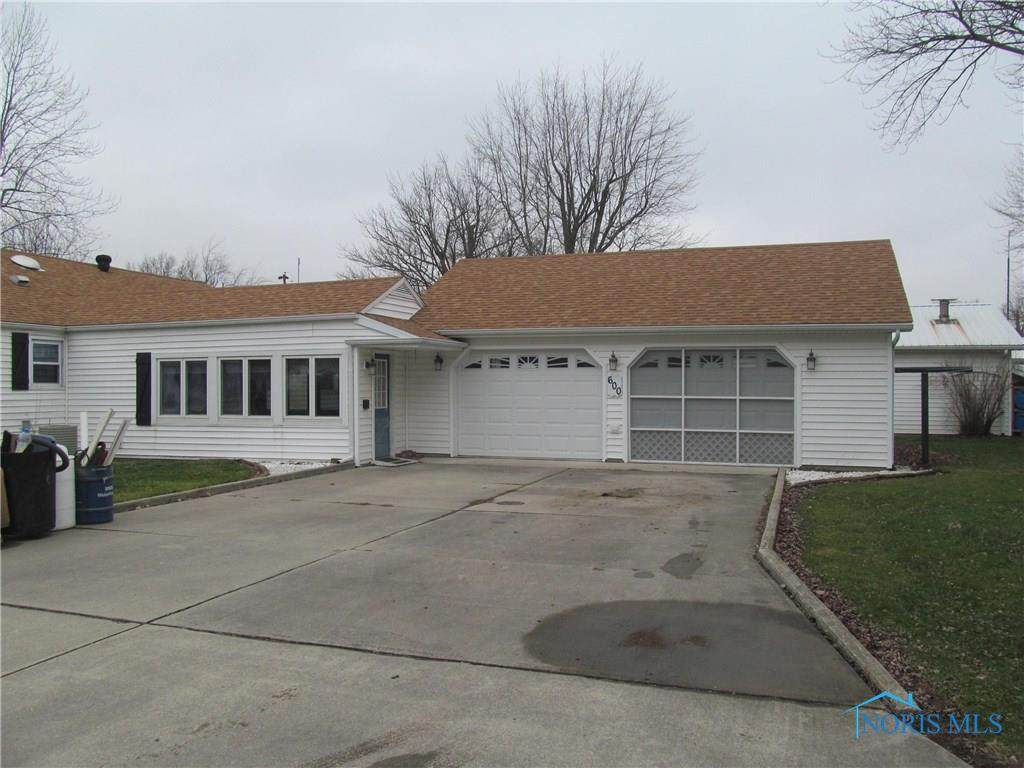 600 Southeast - Photo 1