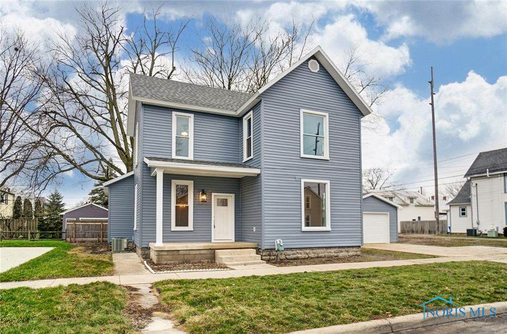 720 West - Photo 1