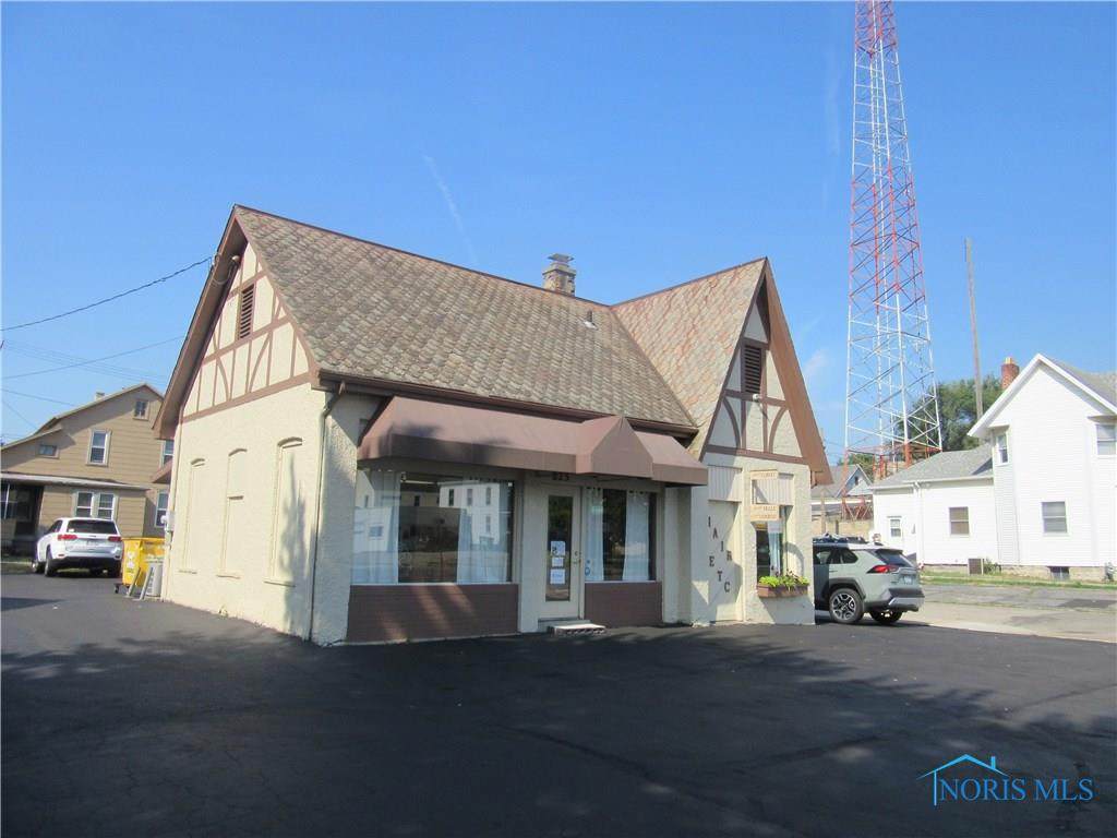 823 State - Photo 1