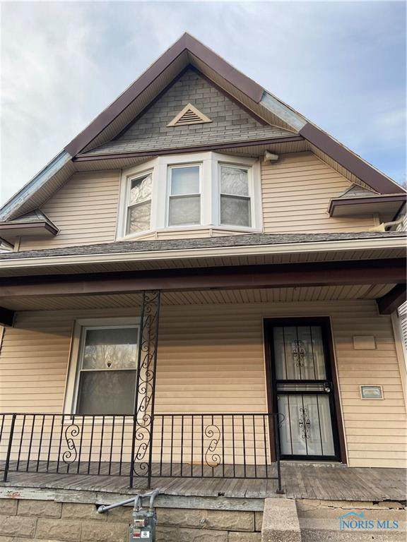 670 Indiana - Photo 1