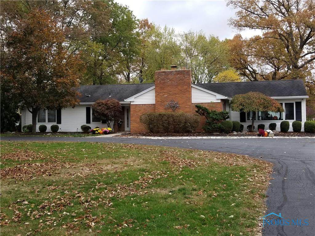 241 Riverdale Drive - Photo 1