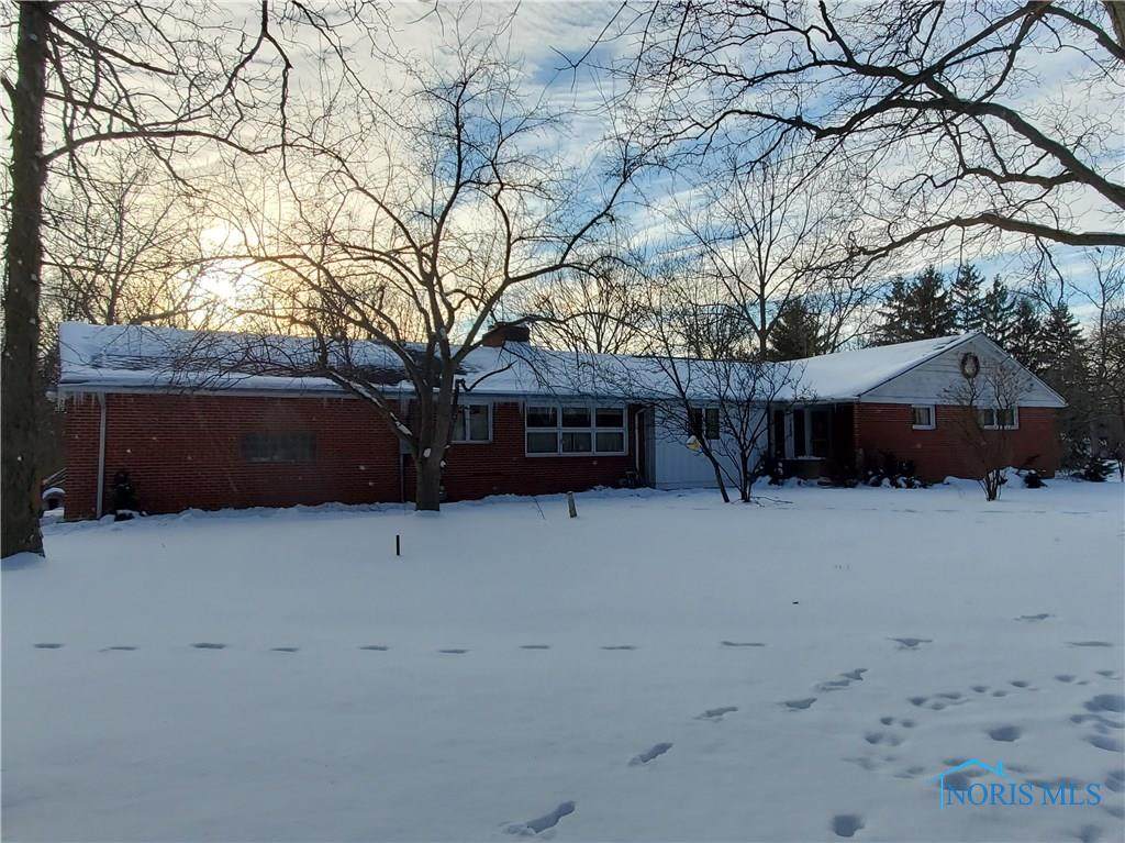 7668 Hickory - Photo 1