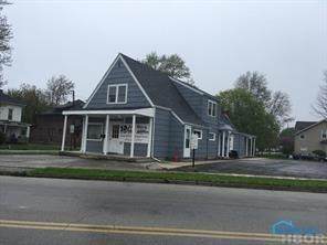 301 Perry - Photo 1